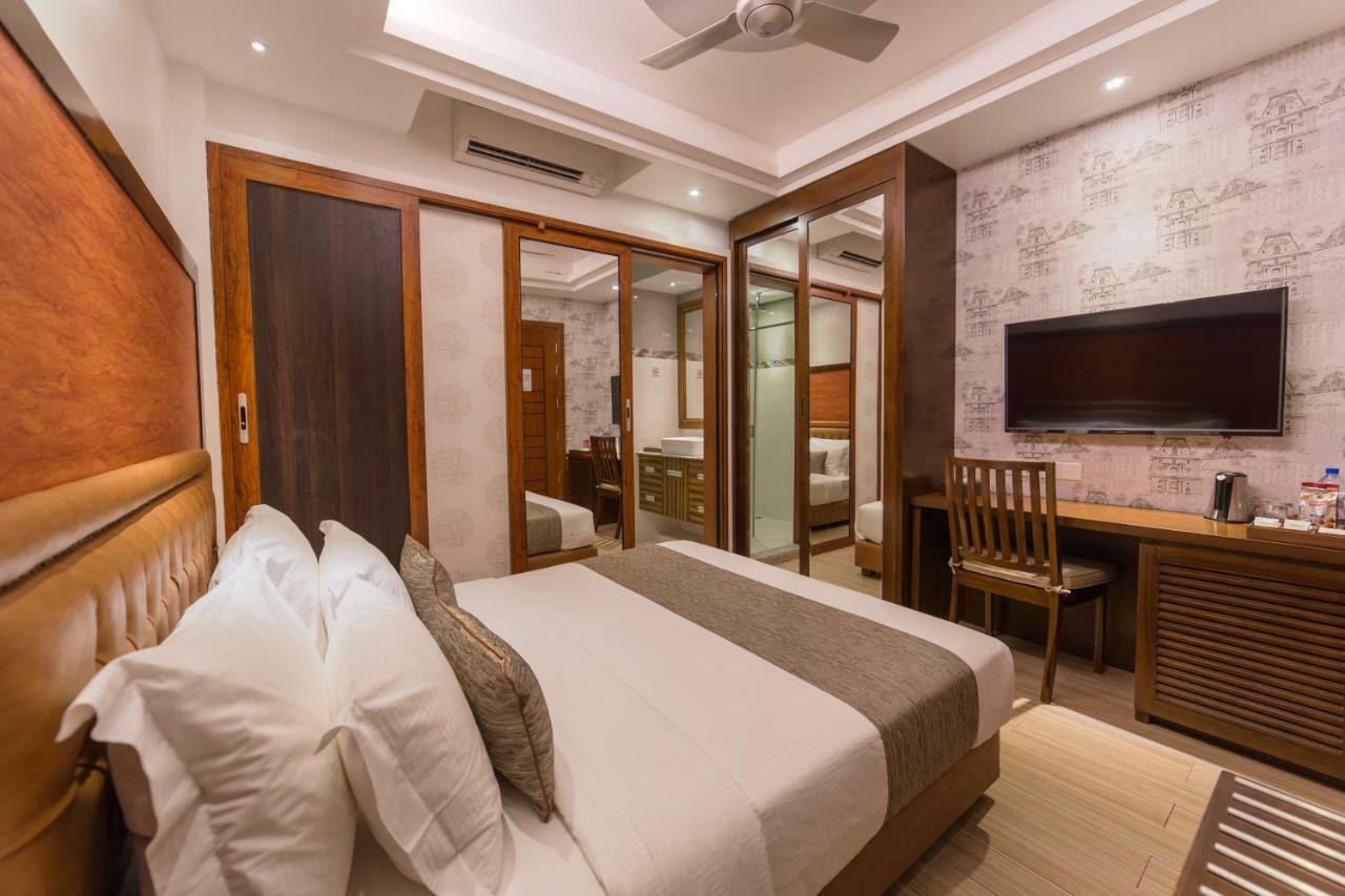 Samann Host Hotel