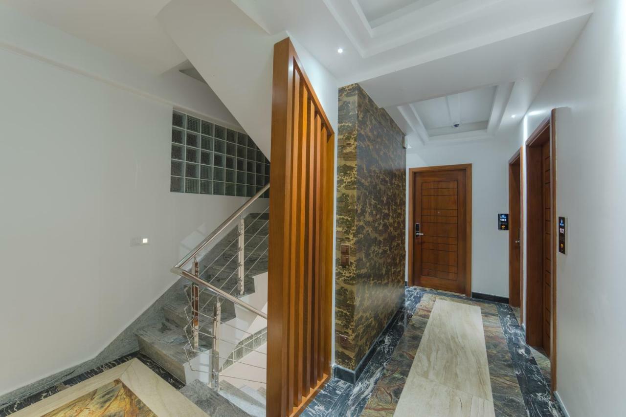Samann Host Hotel 4*