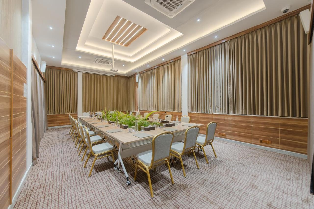 Samann Host Hotel
