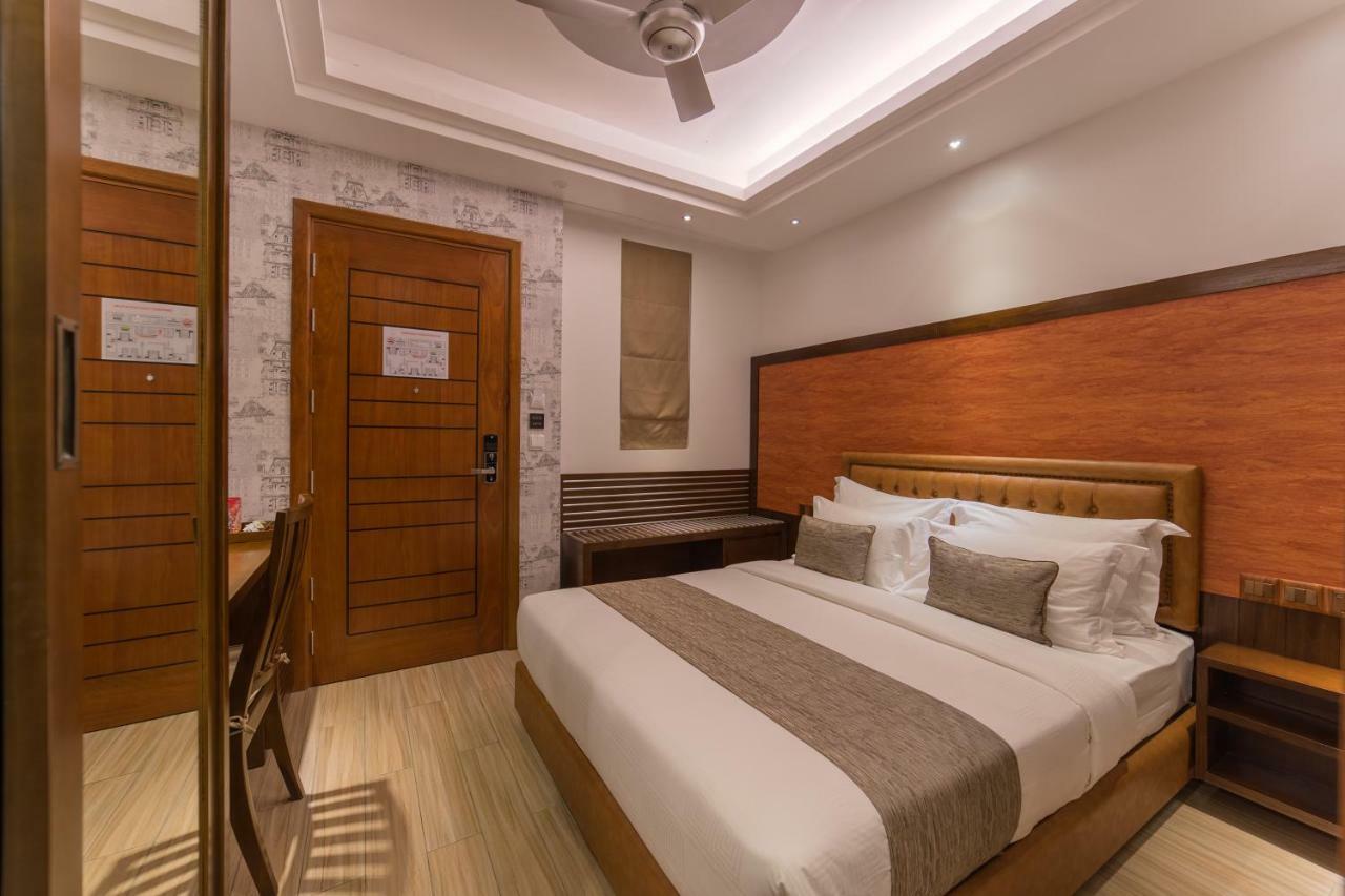 Samann Host Hotel